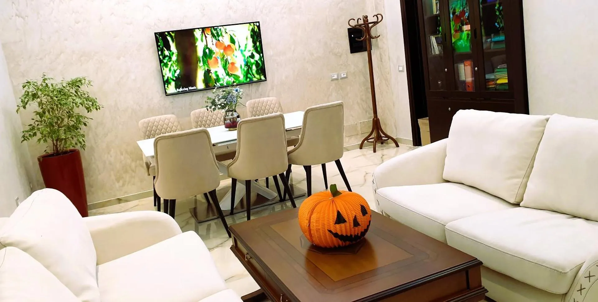 Comfort Hotel contacts