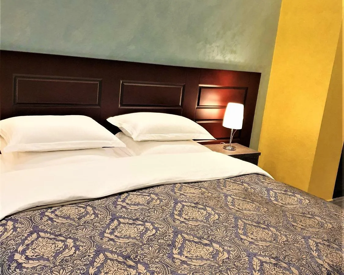 Comfort Hotel Fier