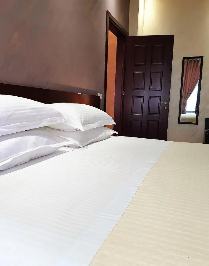 Comfort Hotel Fier